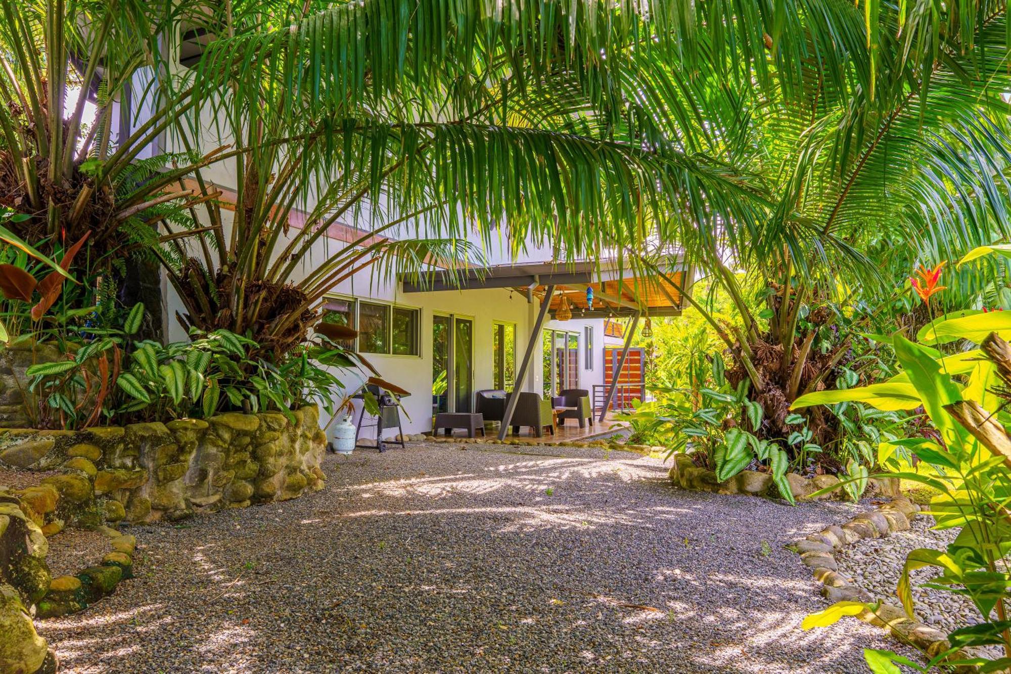 Hotel FAREMITI Uvita Exterior foto